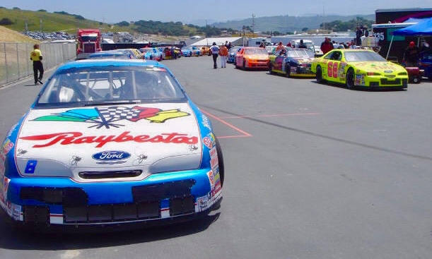 1994 Raybestos Ford Thunderbird Winston Cup Car 1994 Raybestos Ford Thunderbird Winston Cup Car